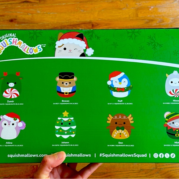 NEW Squishmallows 4-inch Mini Christmas Holiday Ornament Plush 8-pack 2024 Box - Picture 2 of 2